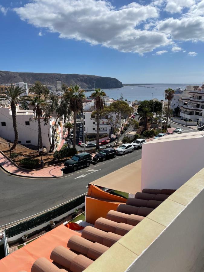 1 Bedroom Apartment With Stunning Sea View Арона Екстер'єр фото