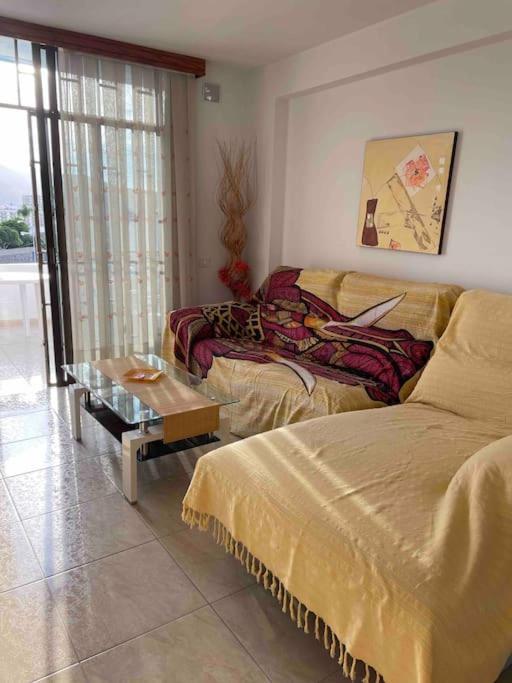 1 Bedroom Apartment With Stunning Sea View Арона Екстер'єр фото